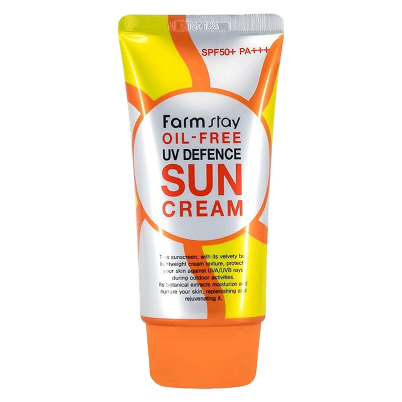 کرم ضد آفتاب بی‌رنگ فارم استی SPF 50 مدل Oil-Free | مناسب پوست چرب و حساس